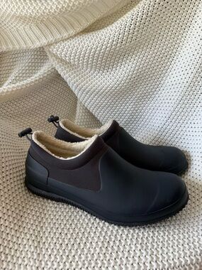 Hunter Navy Women's Lined Waterproof Ankle Rain Clogs